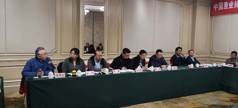 2、泓宝科技董事长邹国忠先生在会上发言